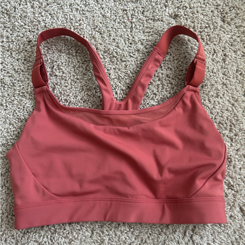 Athleta ultimate bra D-DD adjustable